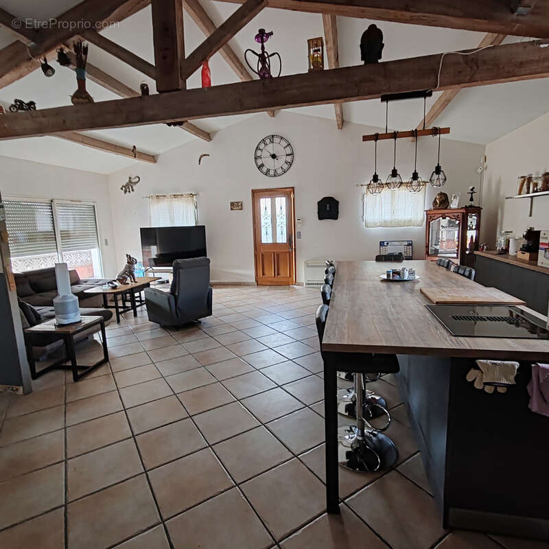 Maison à SALLES-D&#039;AUDE