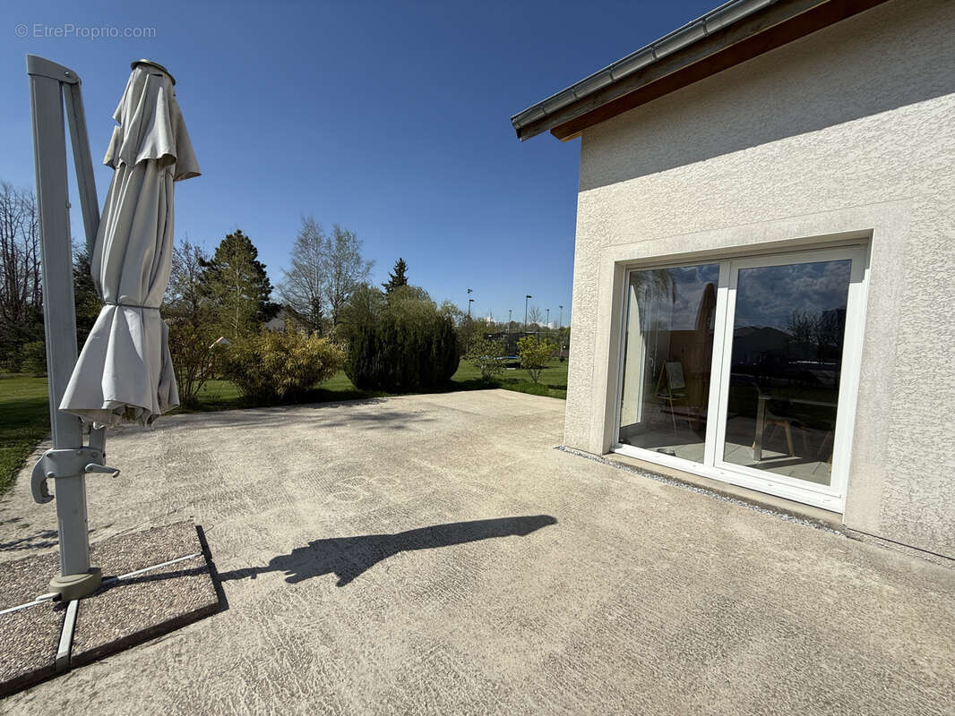 Maison à LES ECORCES