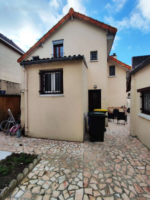 Maison à DRANCY
