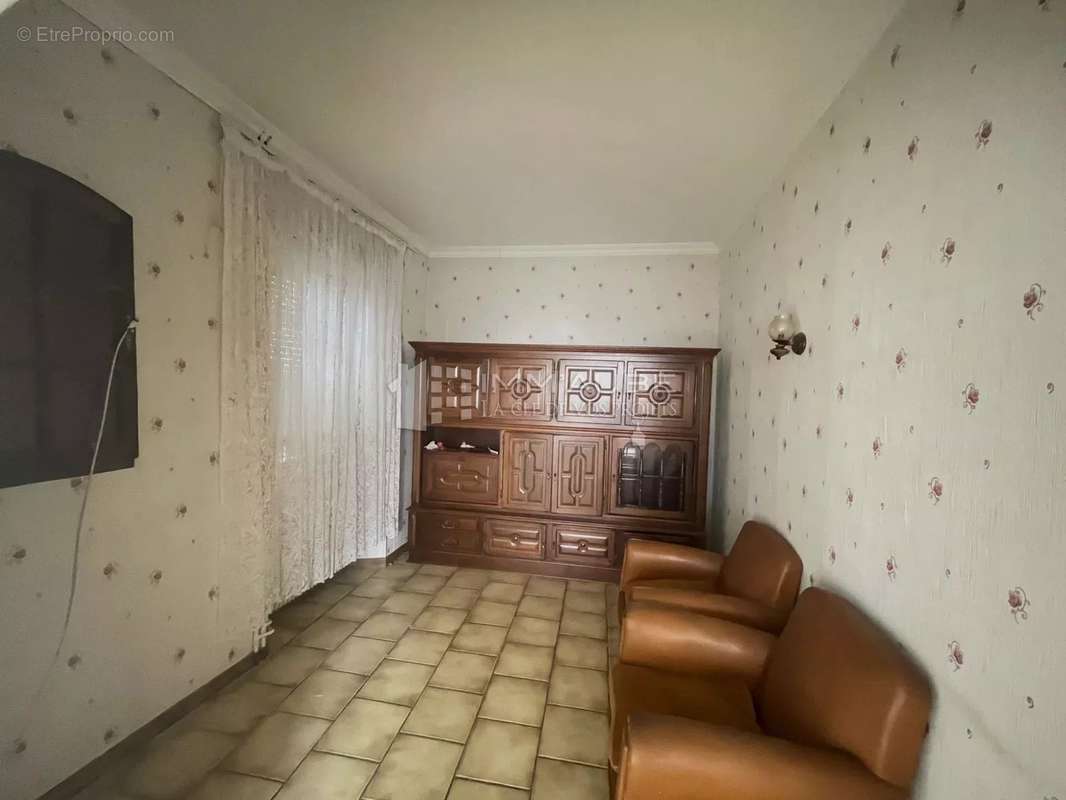 Maison à MARIGNY-LE-CHATEL