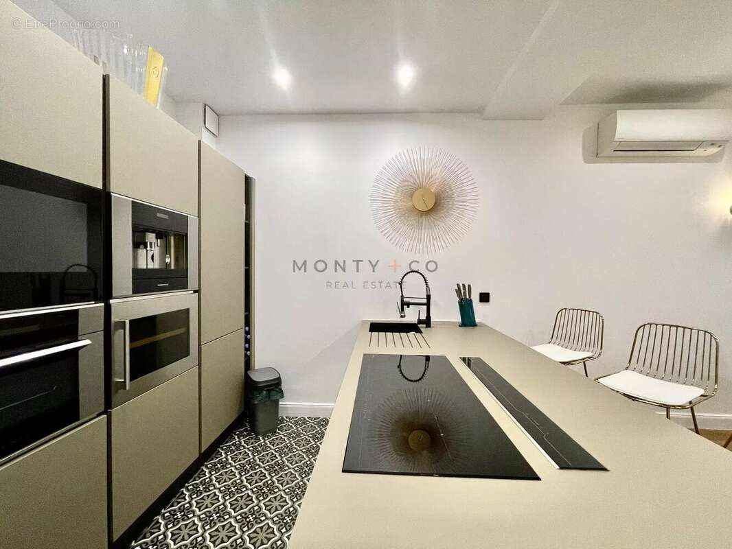 Appartement à SAINT-TROPEZ