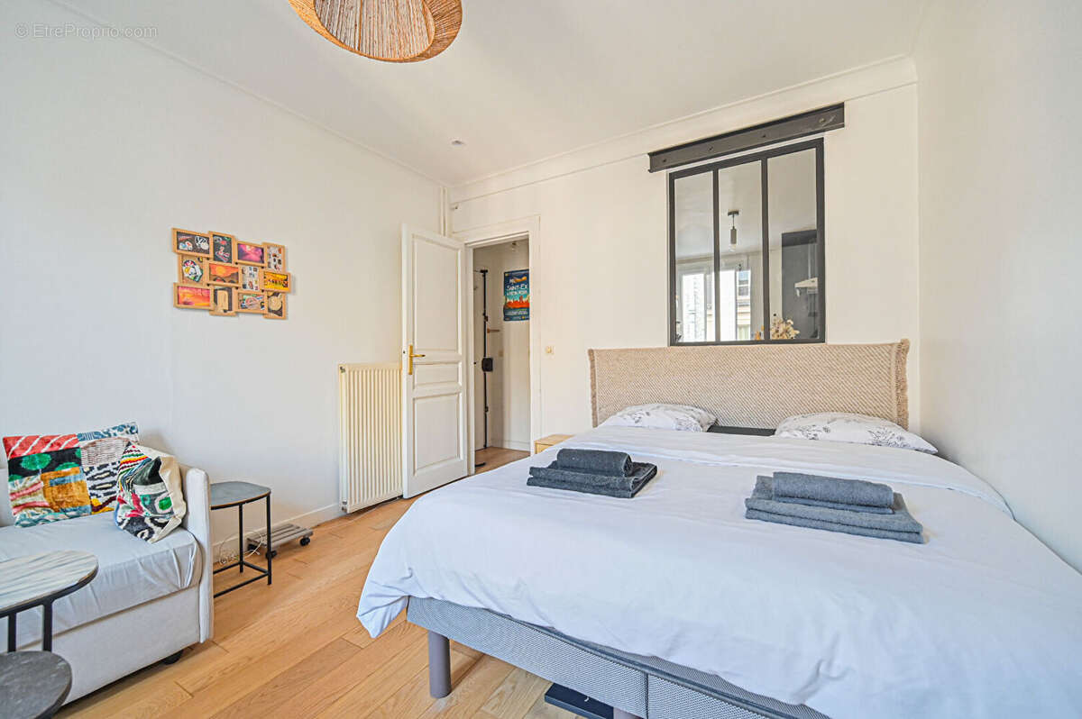 Appartement à PARIS-18E