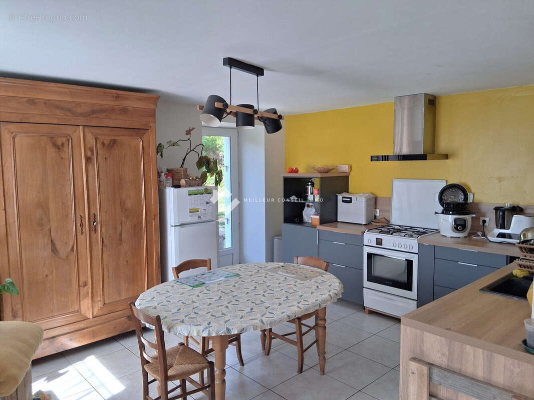 Maison 128 m² à Saint-Brandan  - photo 3