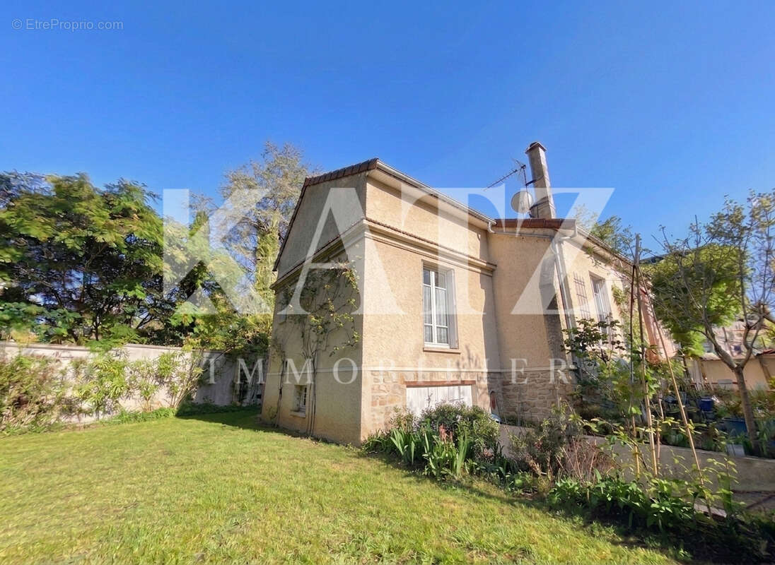 Maison à GARCHES