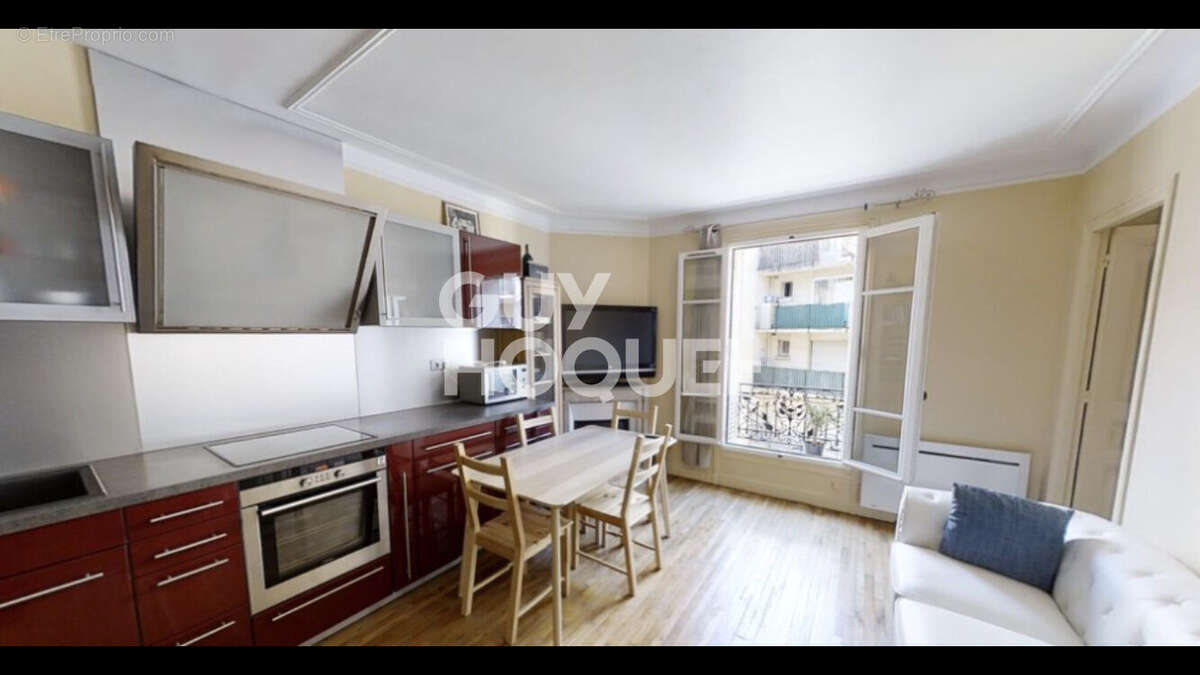 Appartement à PARIS-15E