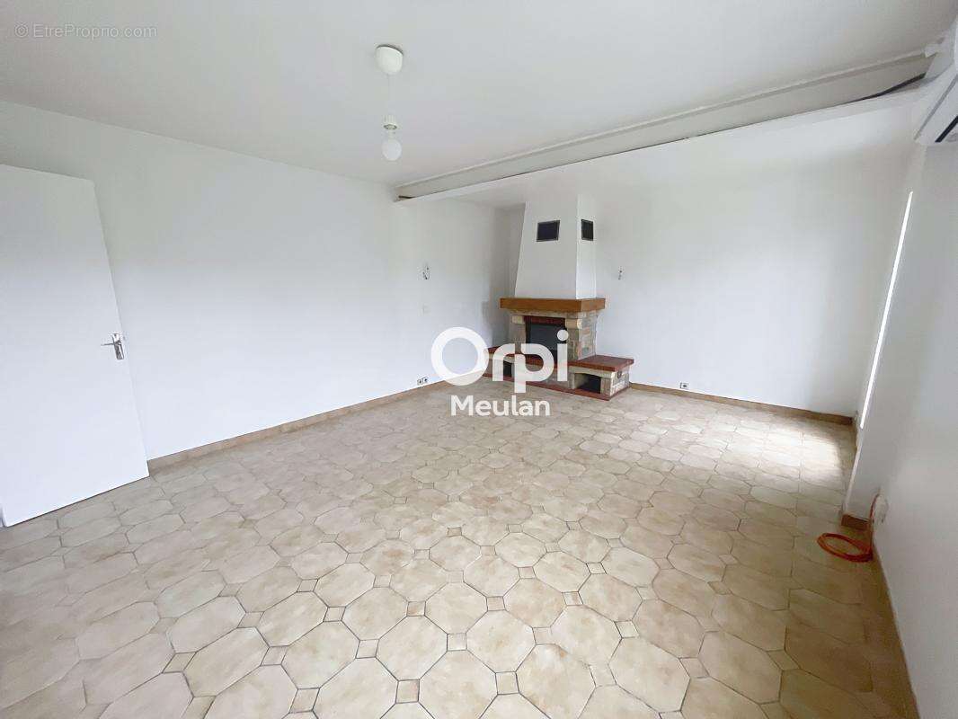 Maison à LES MUREAUX