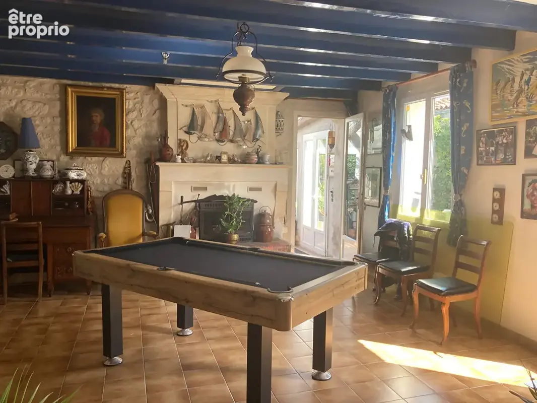 Propriété familiale de caractère de 200m² à Saintes - Secteur Lamothe - photo 4