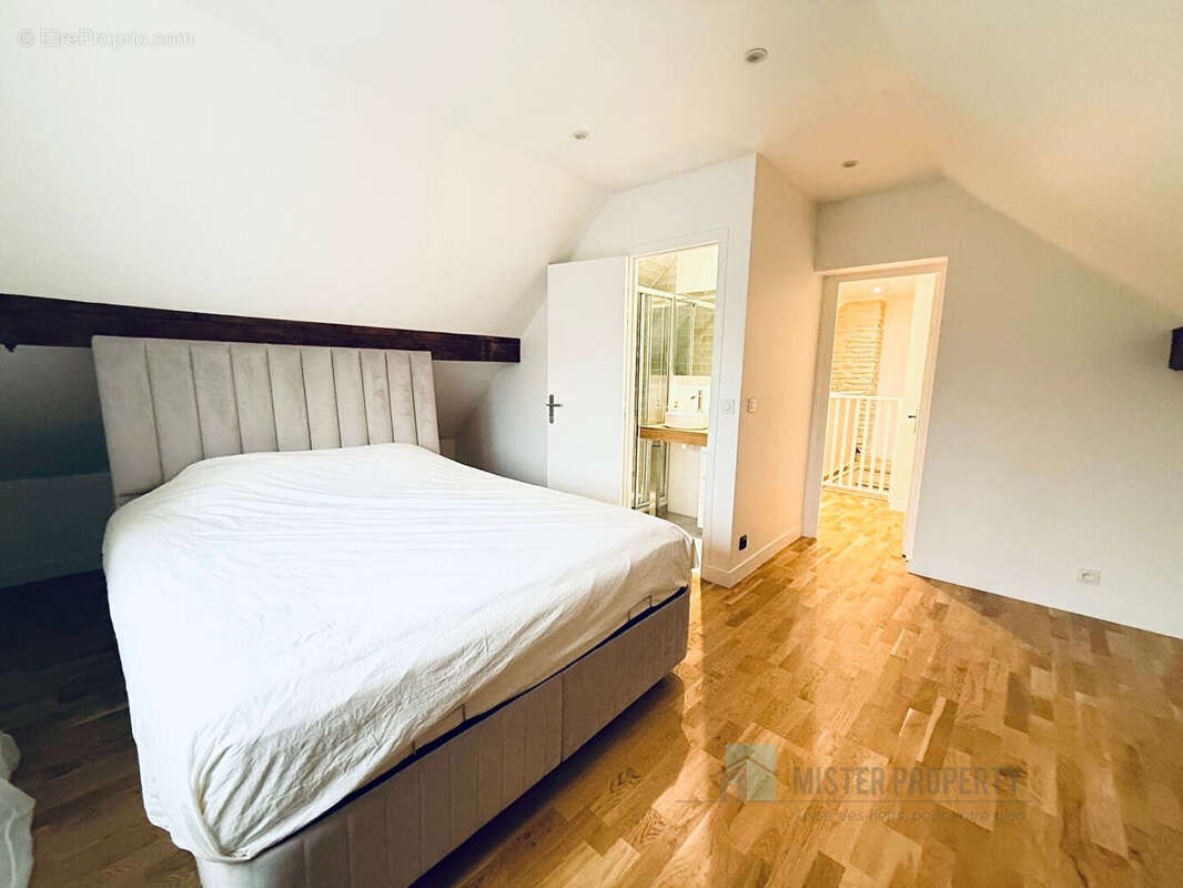 Maison à RUEIL-MALMAISON