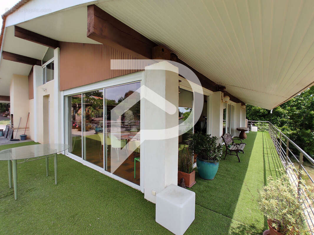Maison d'architecte à Bonzac - photo 2