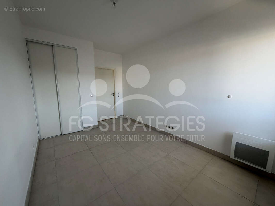 SAINT AUNES   T3 avec terrasse, cave, 2 garages - DPE A - photo 6