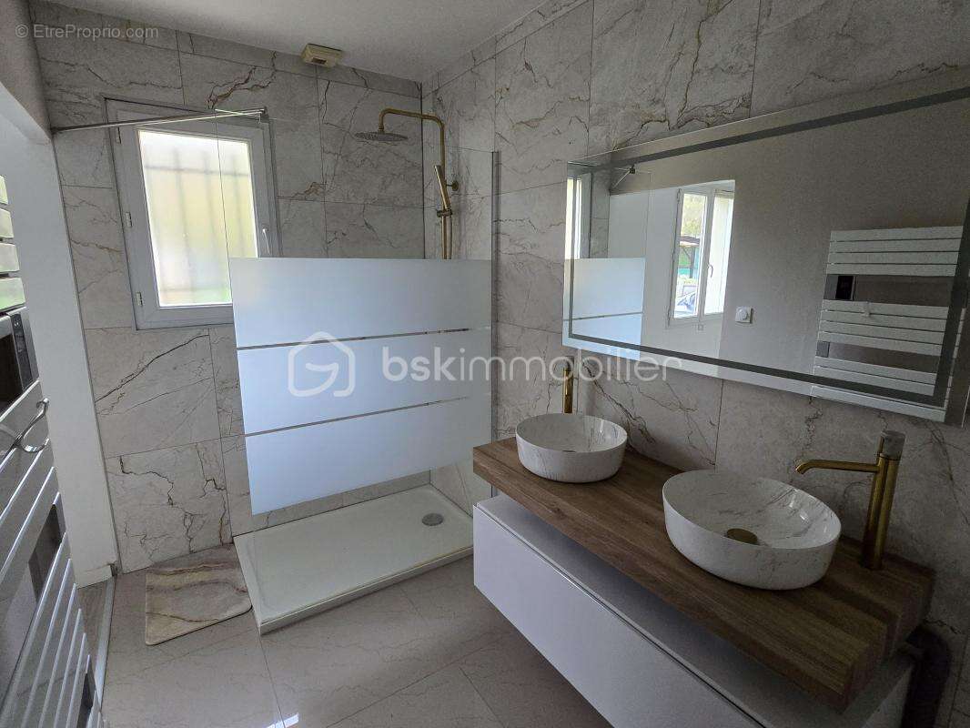 Maison à ROCHY-CONDE