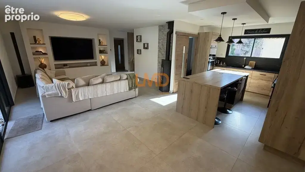 La Motte (83920)-Villa plain-pied RT2020-Piscine-Ecrin de verdur - photo 7