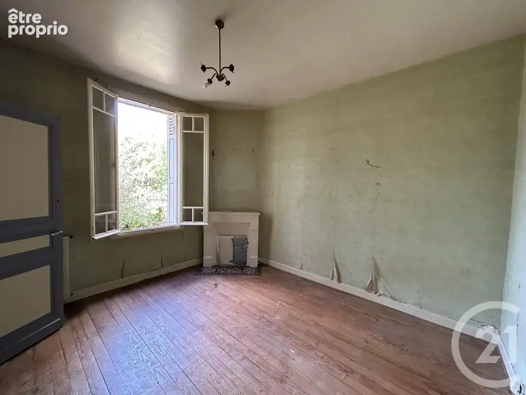Maison 86 m² à Coutras  - photo 4