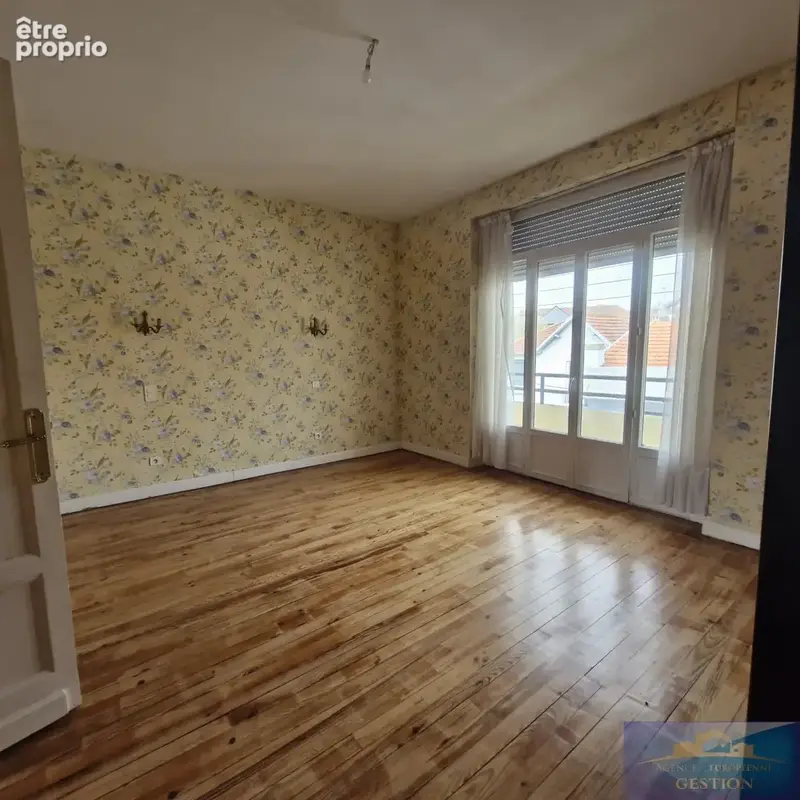 EXCLUSIVITE appartement de caractère en hyper centre de  LOURDES - photo 6