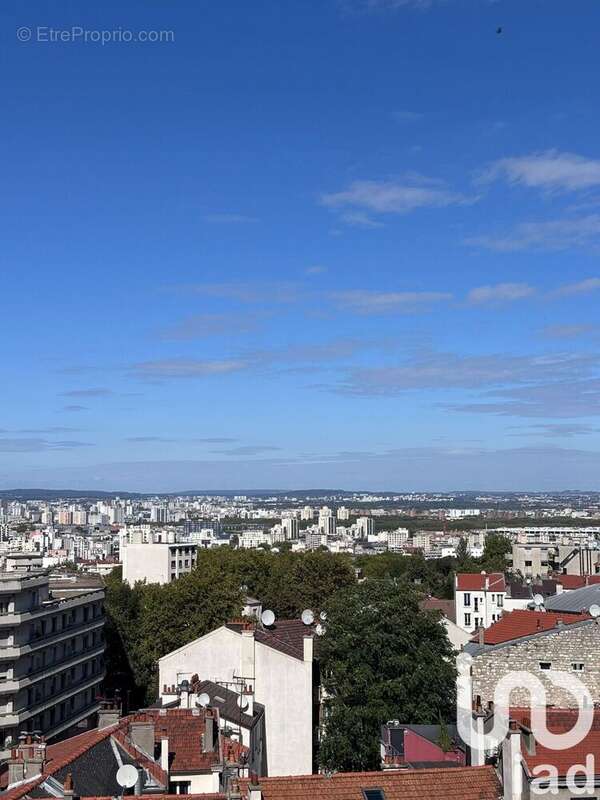 Photo 1 - Appartement à LES LILAS