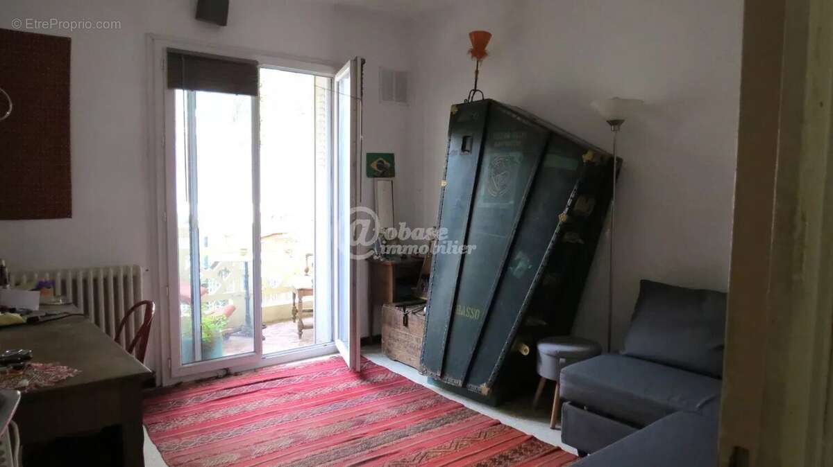 Appartement à MARSEILLE-5E