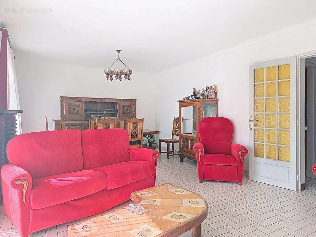 Maison à PARENTIS-EN-BORN