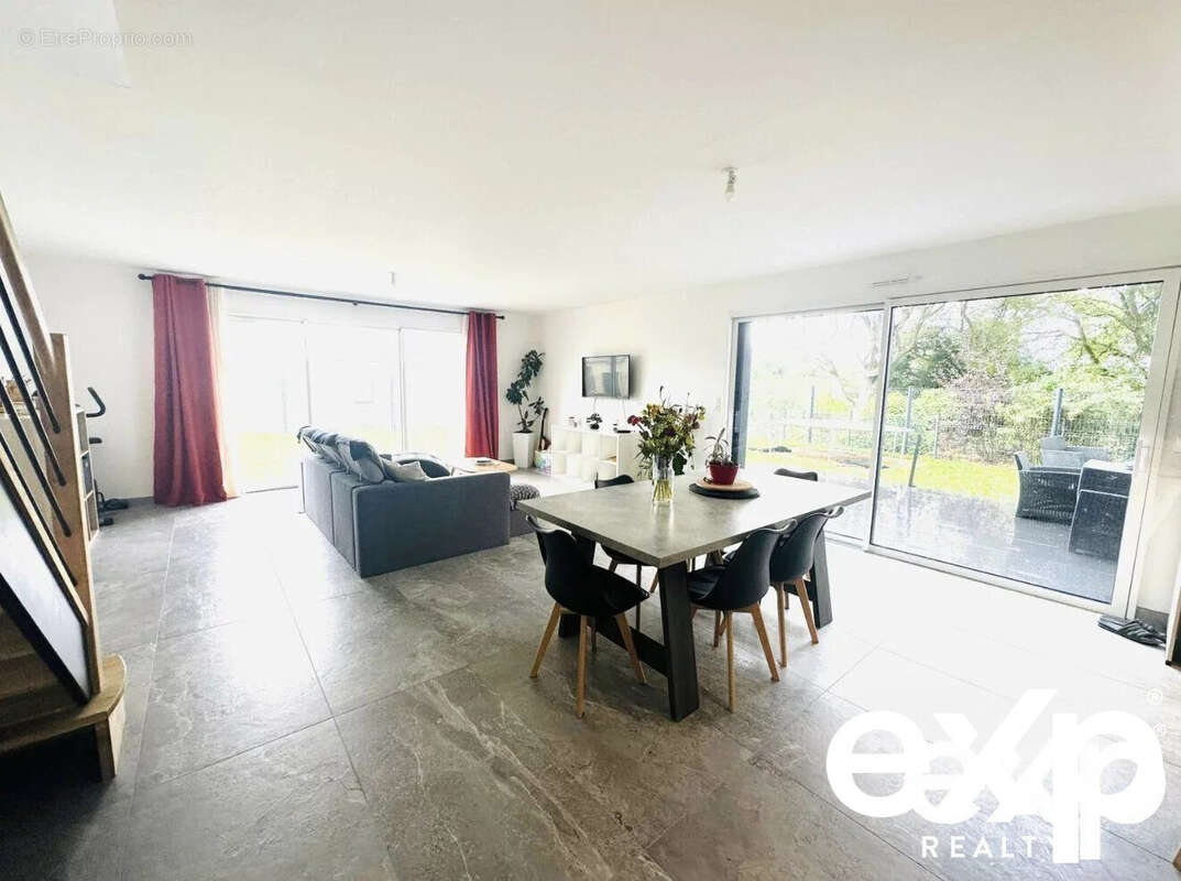 Maison à LA MEZIERE