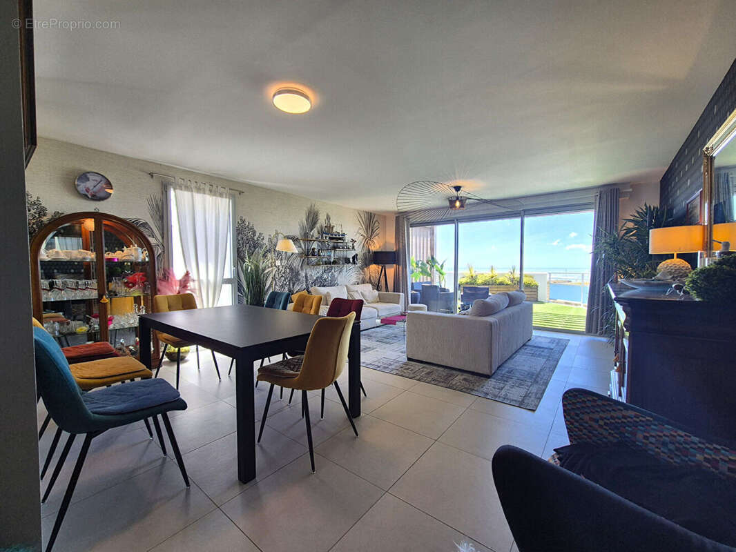 Exceptionnel : Appartement T4 vue mer sur la baie de Sion - photo 4