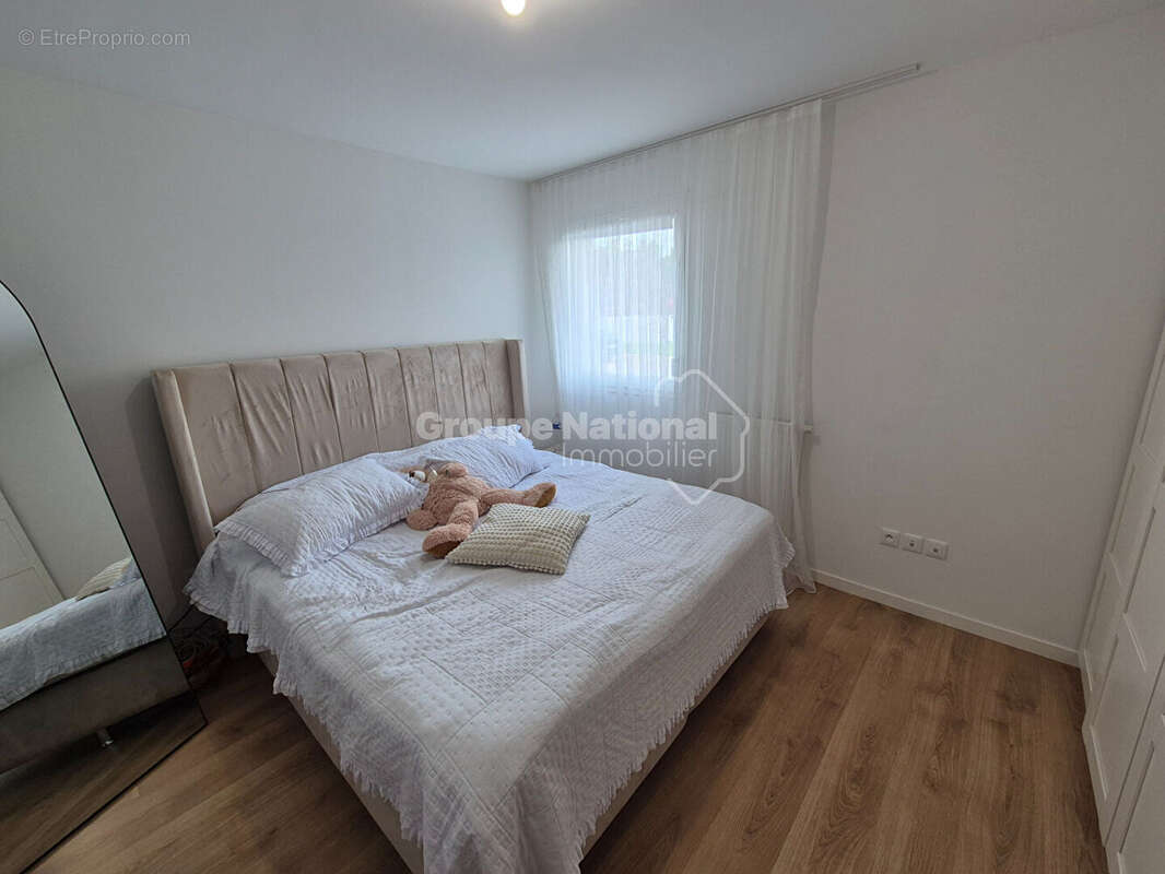 Appartement à GRISY-LES-PLATRES