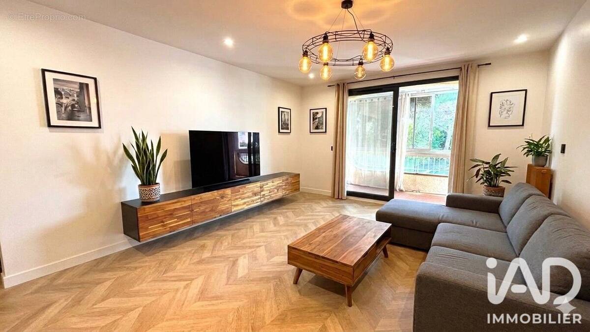 Photo 1 - Appartement à FREJUS