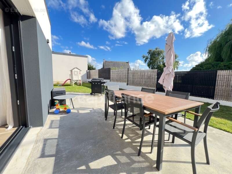 EXCLUSIVITÉ – Élégante maison contemporaine aux prestations soignées, à deux pas du bourg de Pommeret - photo 23