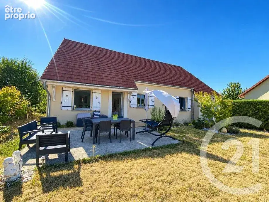 Photo Maison à Simard au prix de 199 000€