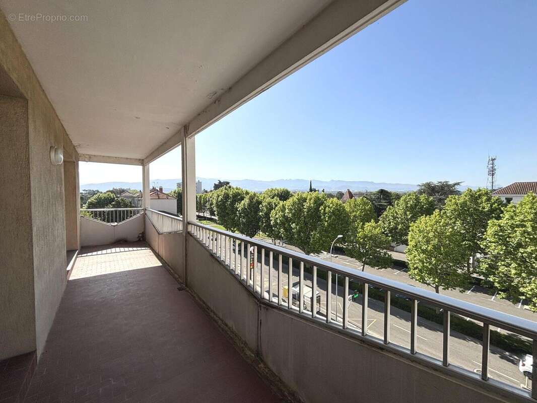 Appartement 99 m² à Romans-Sur-Isere  - photo 3