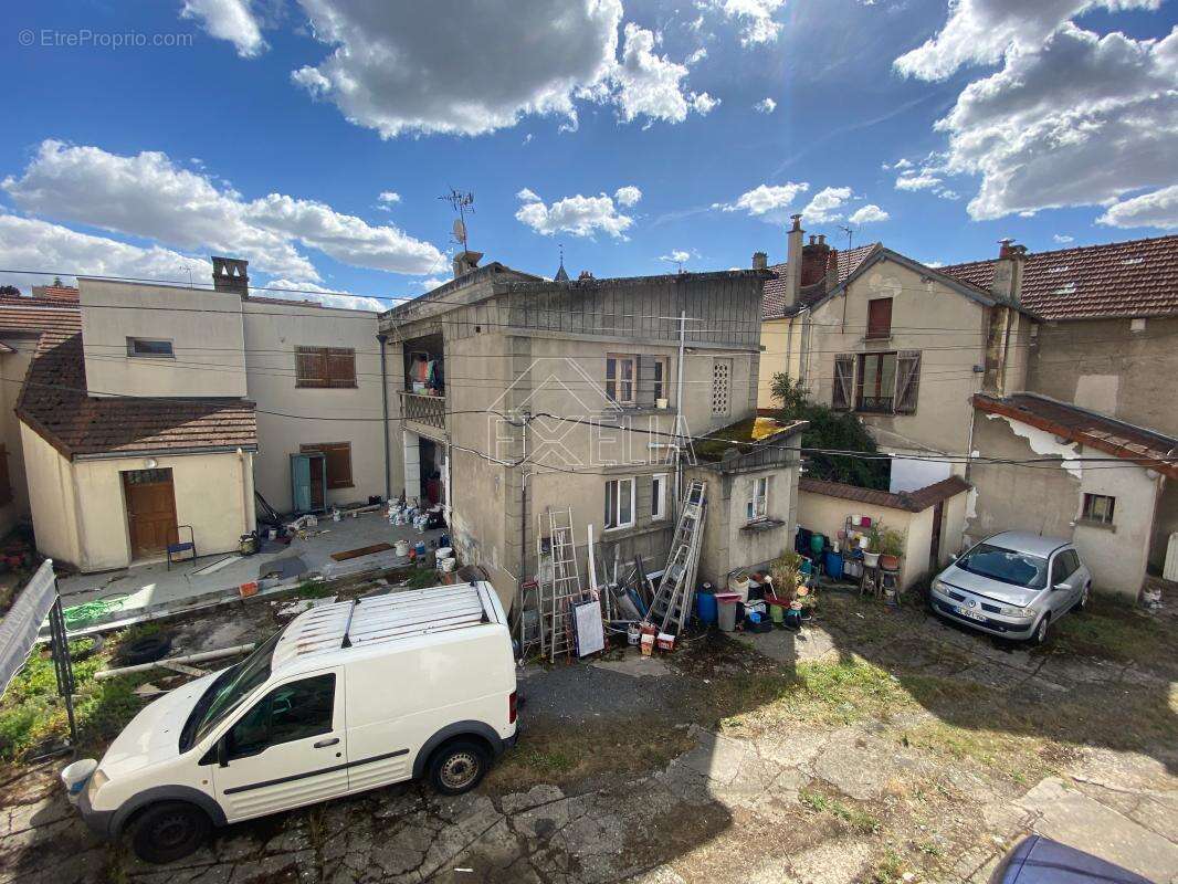 Maison à BONNIERES-SUR-SEINE