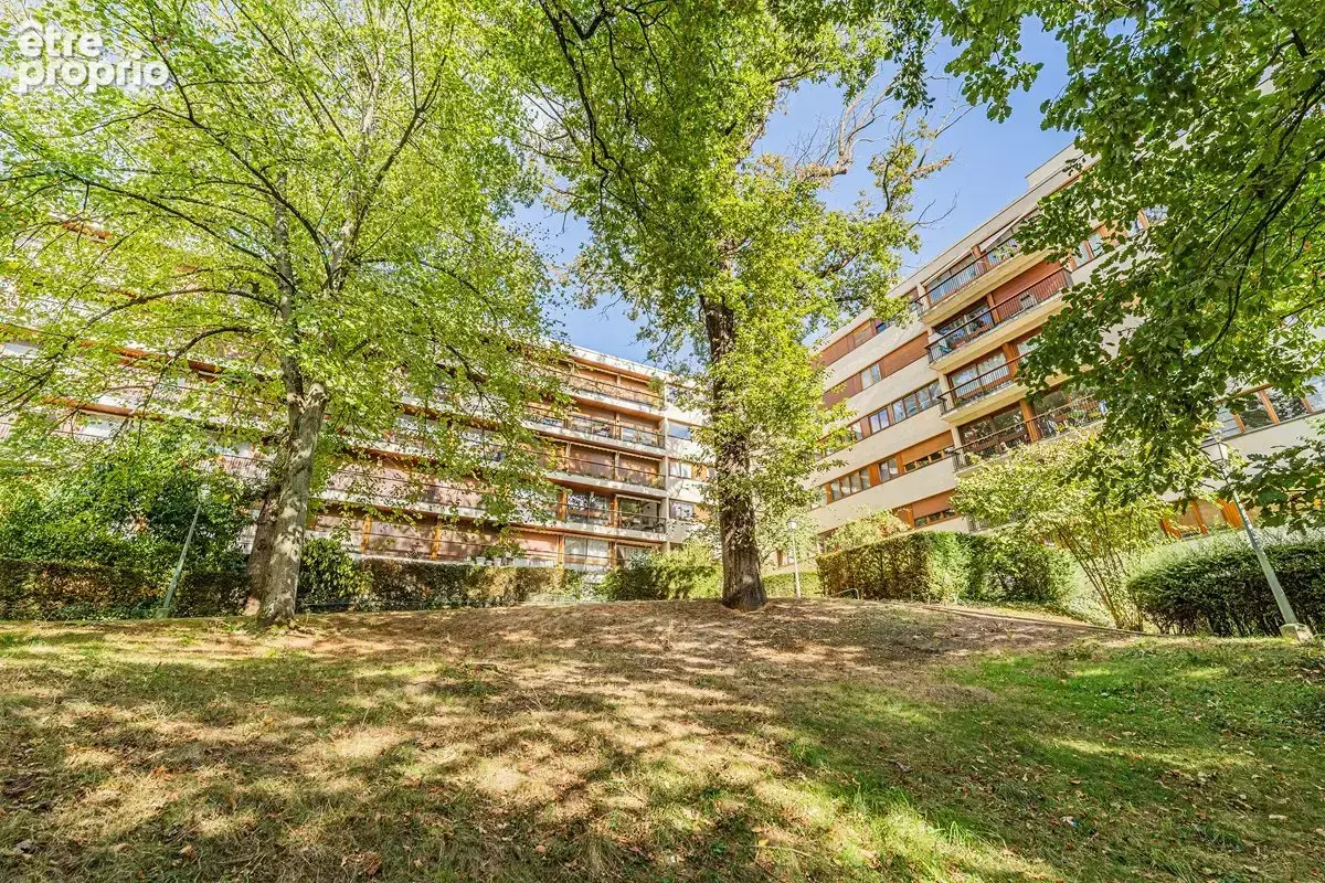 Photo Appartement à La Celle-Saint-Cloud au prix de 350 000€