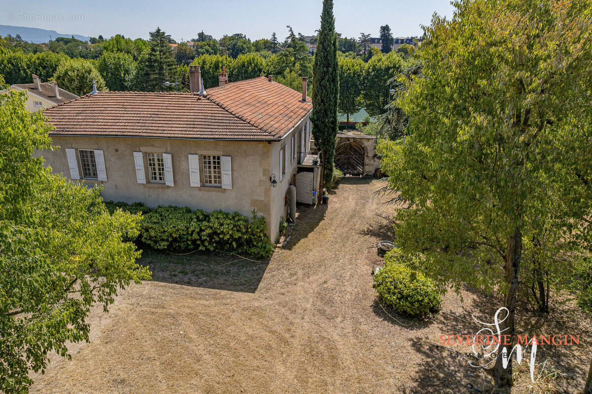 Maison à ROMANS-SUR-ISERE