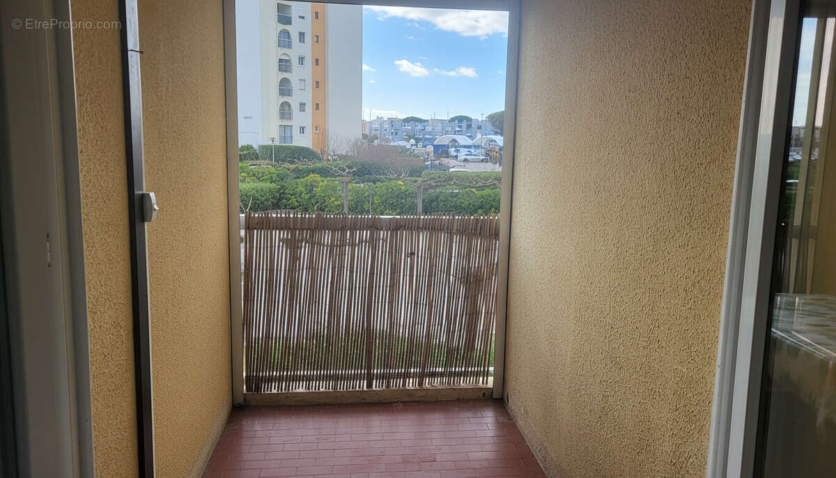 Appartement à MAUGUIO