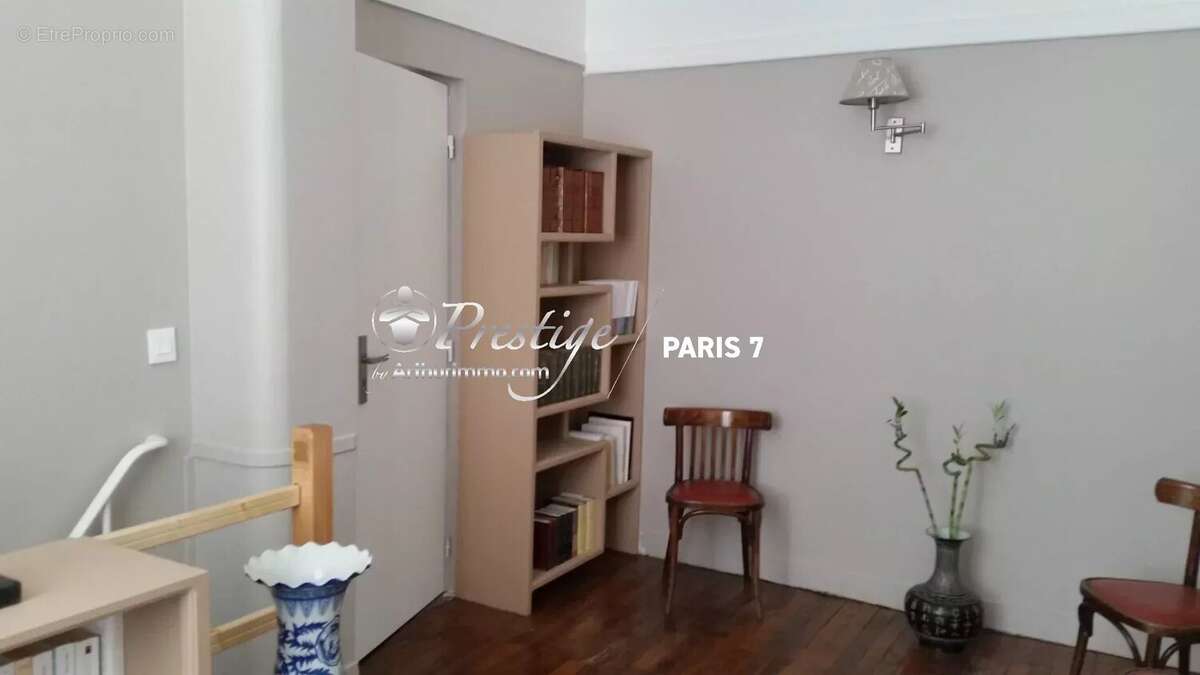 Appartement à PARIS-17E
