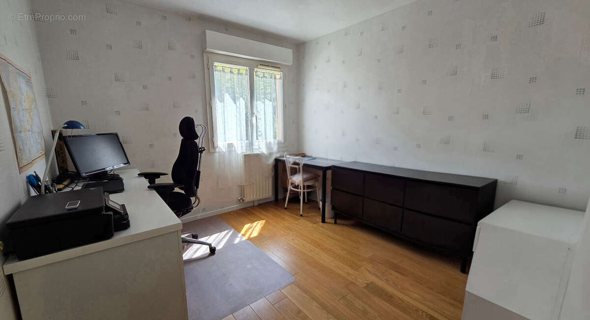 Appartement à HOUILLES