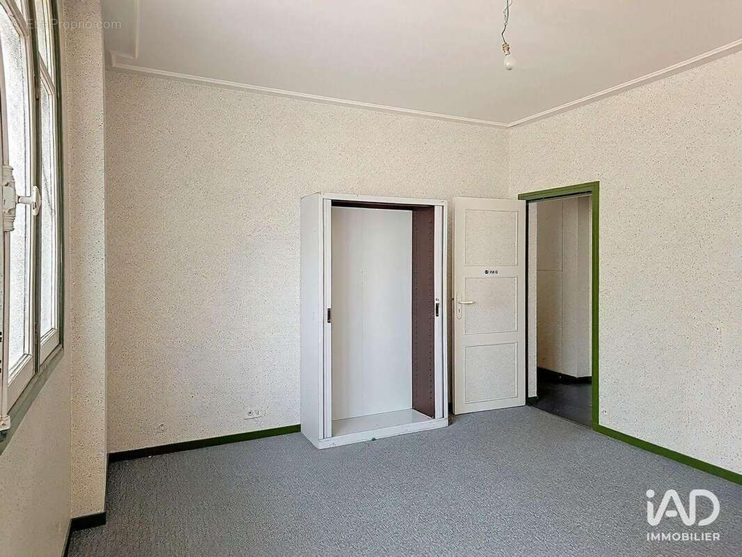 Photo 3 - Commerce à TOURS