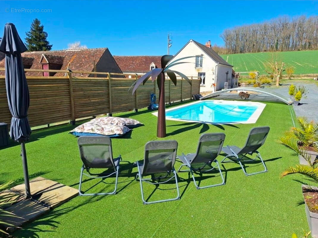 Maison à SAINT-JEAN-SAINT-GERMAIN