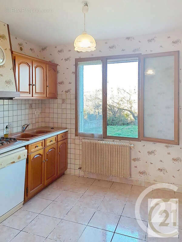 Maison à SALLES-SUR-L'HERS