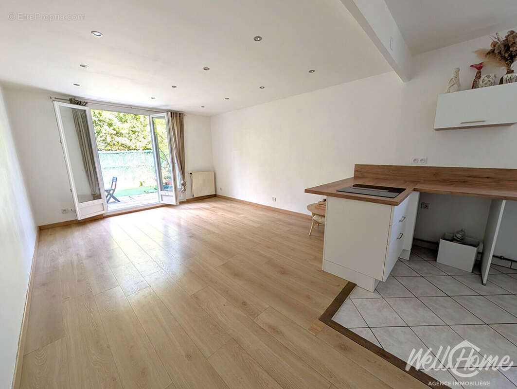 Appartement à SAINT-OUEN-L'AUMONE