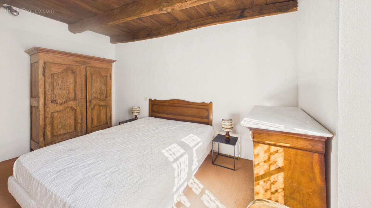Maison en pierre avec jardin Calme, charme et beau potentiel d'aménagement - photo 13