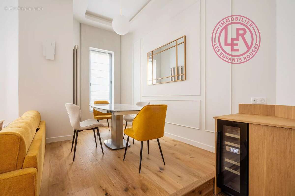 Appartement à PARIS-3E