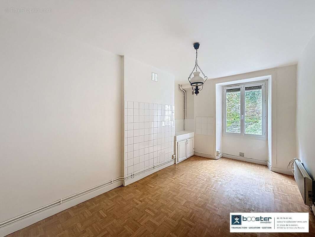 Maison à SAINT-YRIEIX-LA-PERCHE