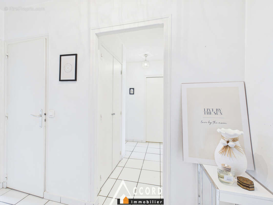 Appartement à SARTROUVILLE