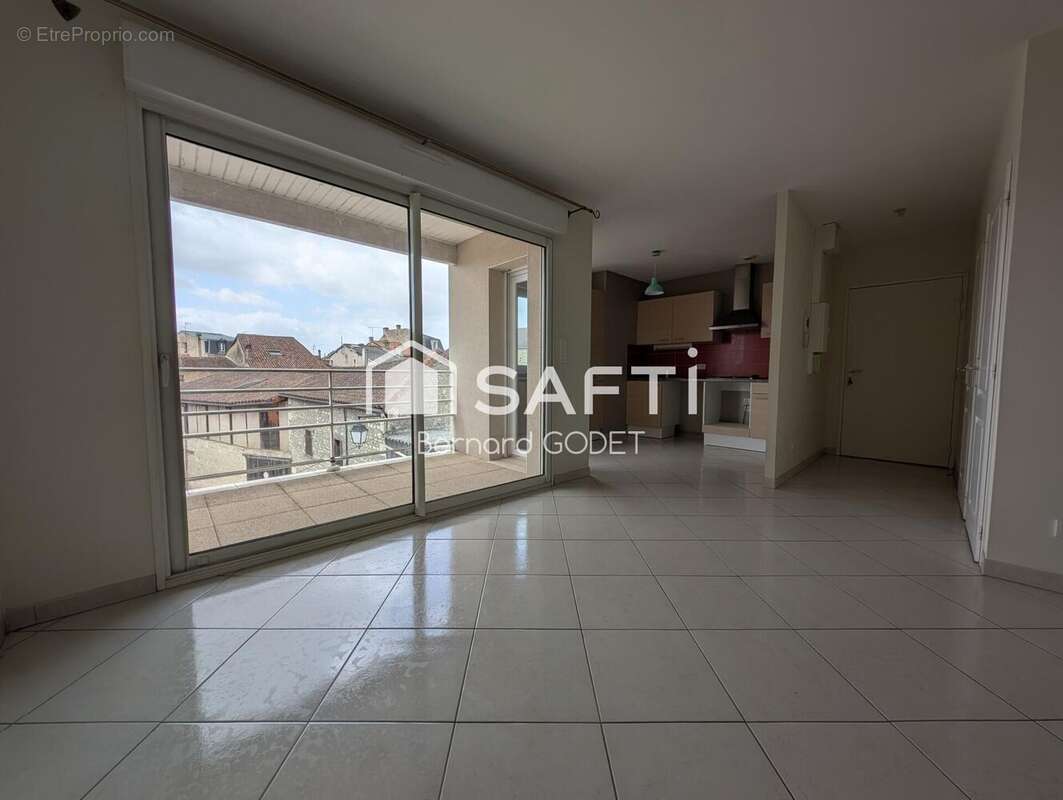 Photo 2 - Appartement à RUFFEC