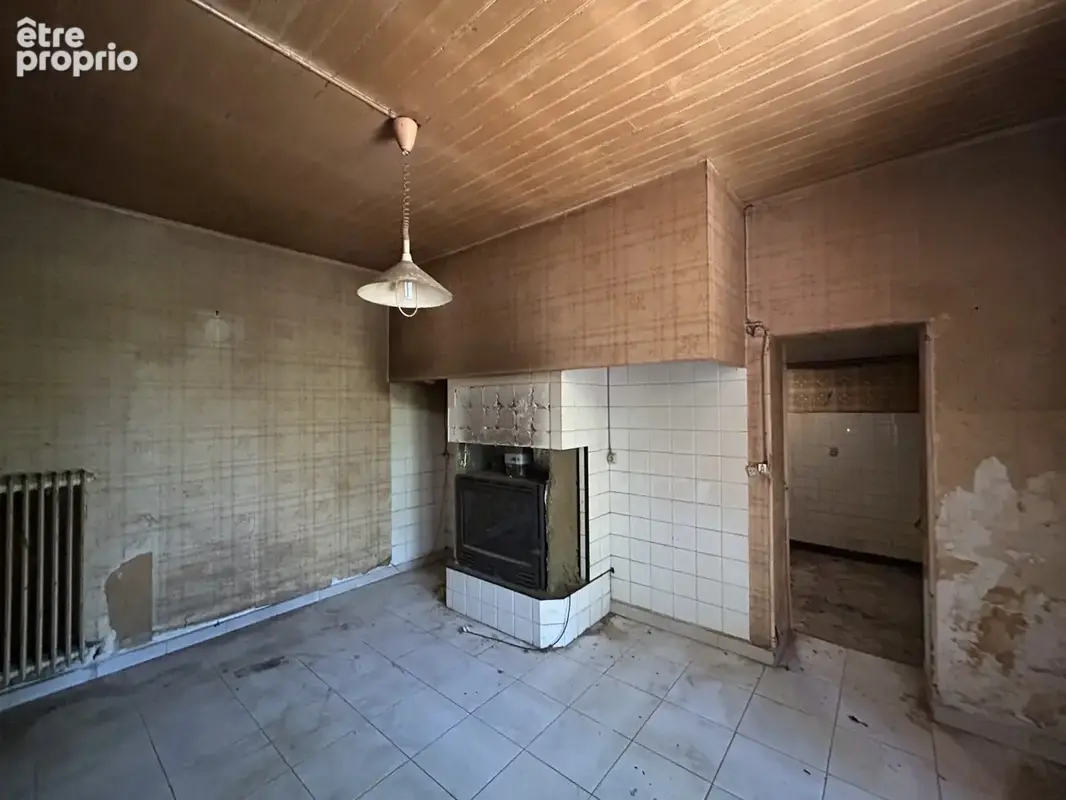 À Bram (11), maison en pierres apparentes à aménager sur un beau terrain de 3300 m2 constructible. - photo 11