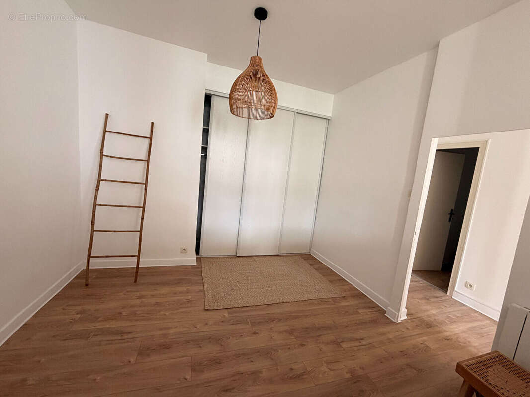 Appartement à MARSEILLE-7E