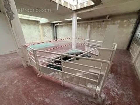 Commerce à PARIS-17E