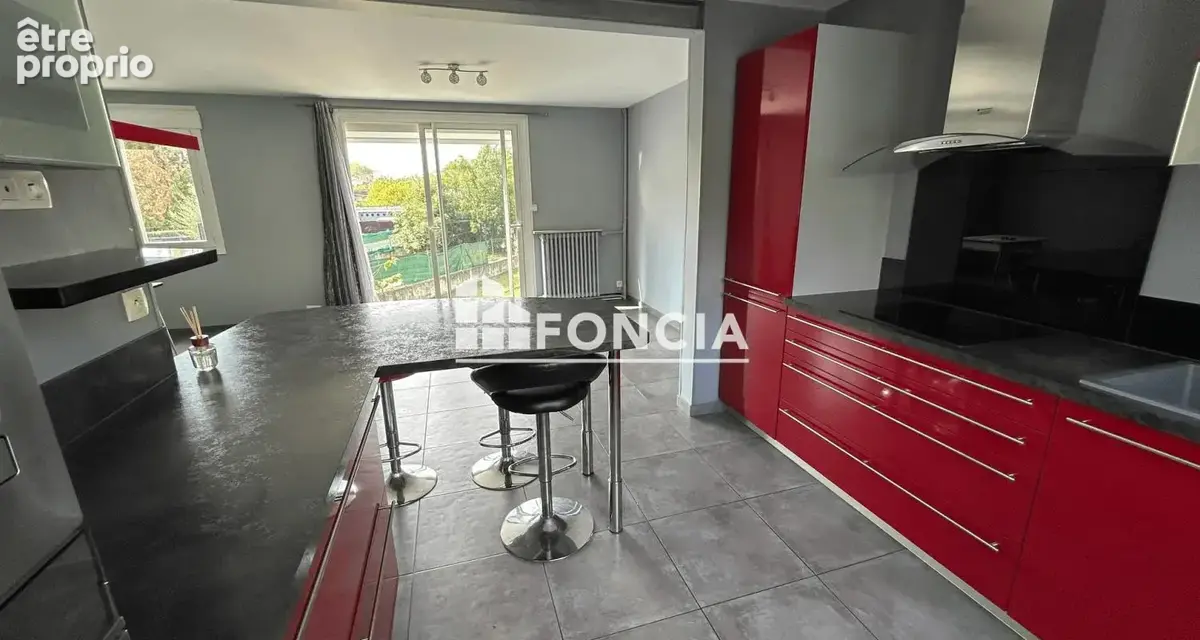 Maison des années 60 avec jardin, terrasse et grand garage – Secteur Péraudel - photo 3