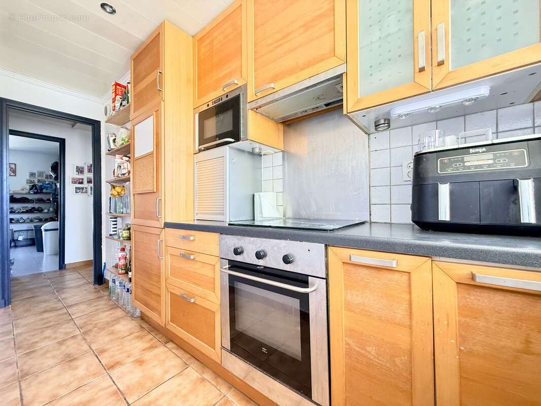 Appartement à SIX-FOURS-LES-PLAGES