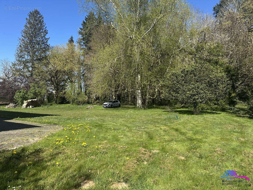 Terrain - Maison à SAINT-MAUR