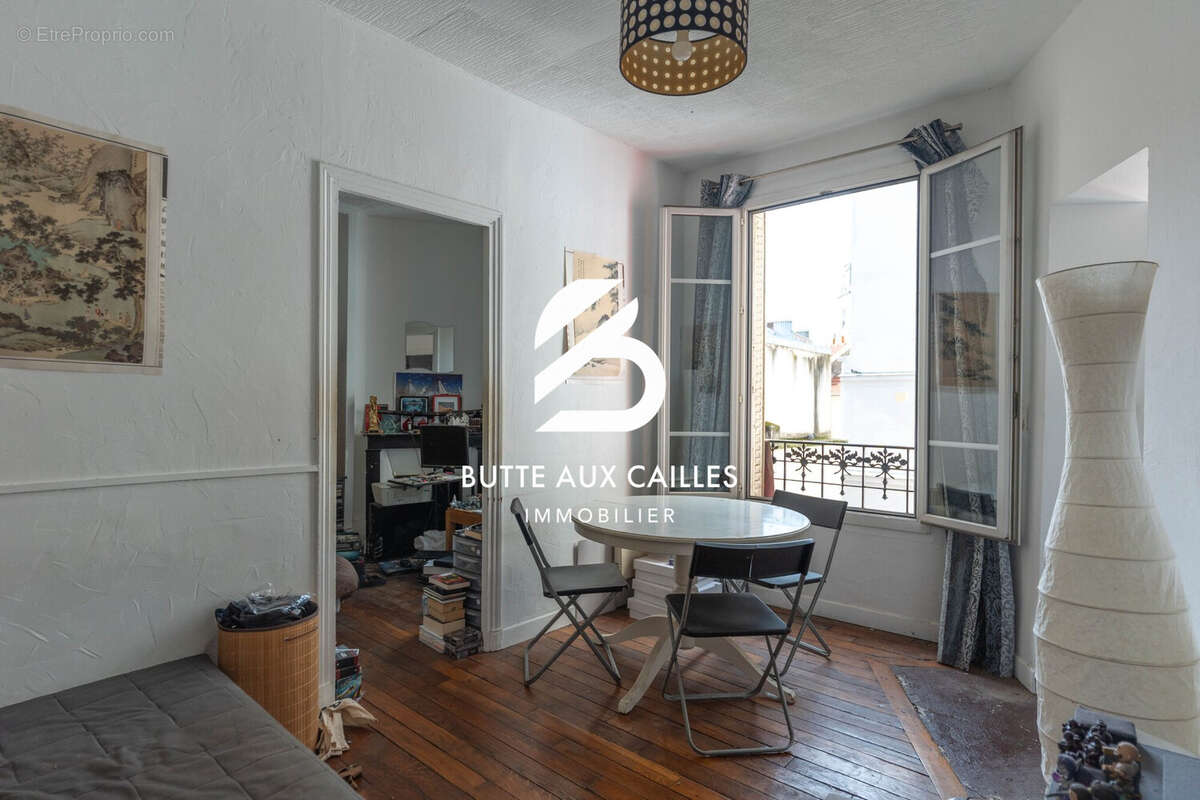 Appartement à PARIS-14E
